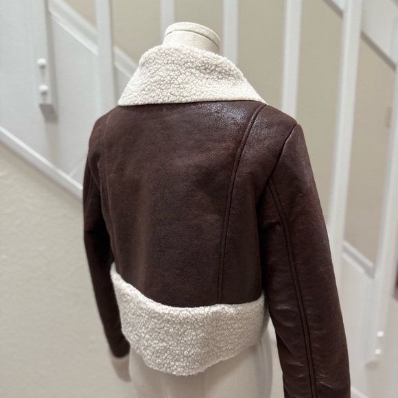 NWT Dark Brown and Beige Shearling Women's Aviator Jacket Size Small - Picture 5 of 7